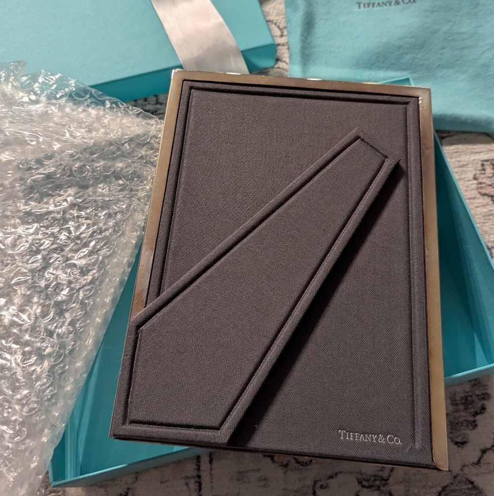 Rectangular Frame - Picture 3 of 4